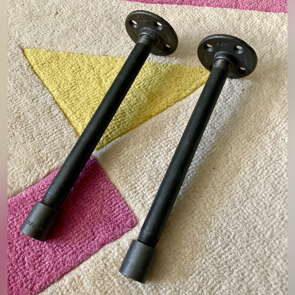 1/2” Industrial Pipe Shelf Brackets 10” Black Iron Pipe Plumbing